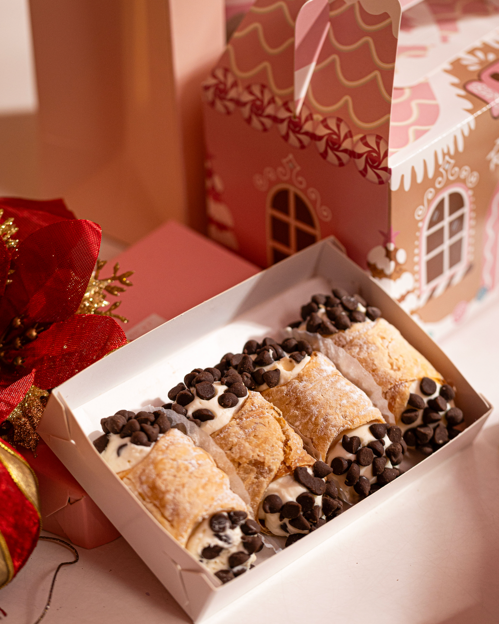 Mini Classic Cannoli Gift Tray