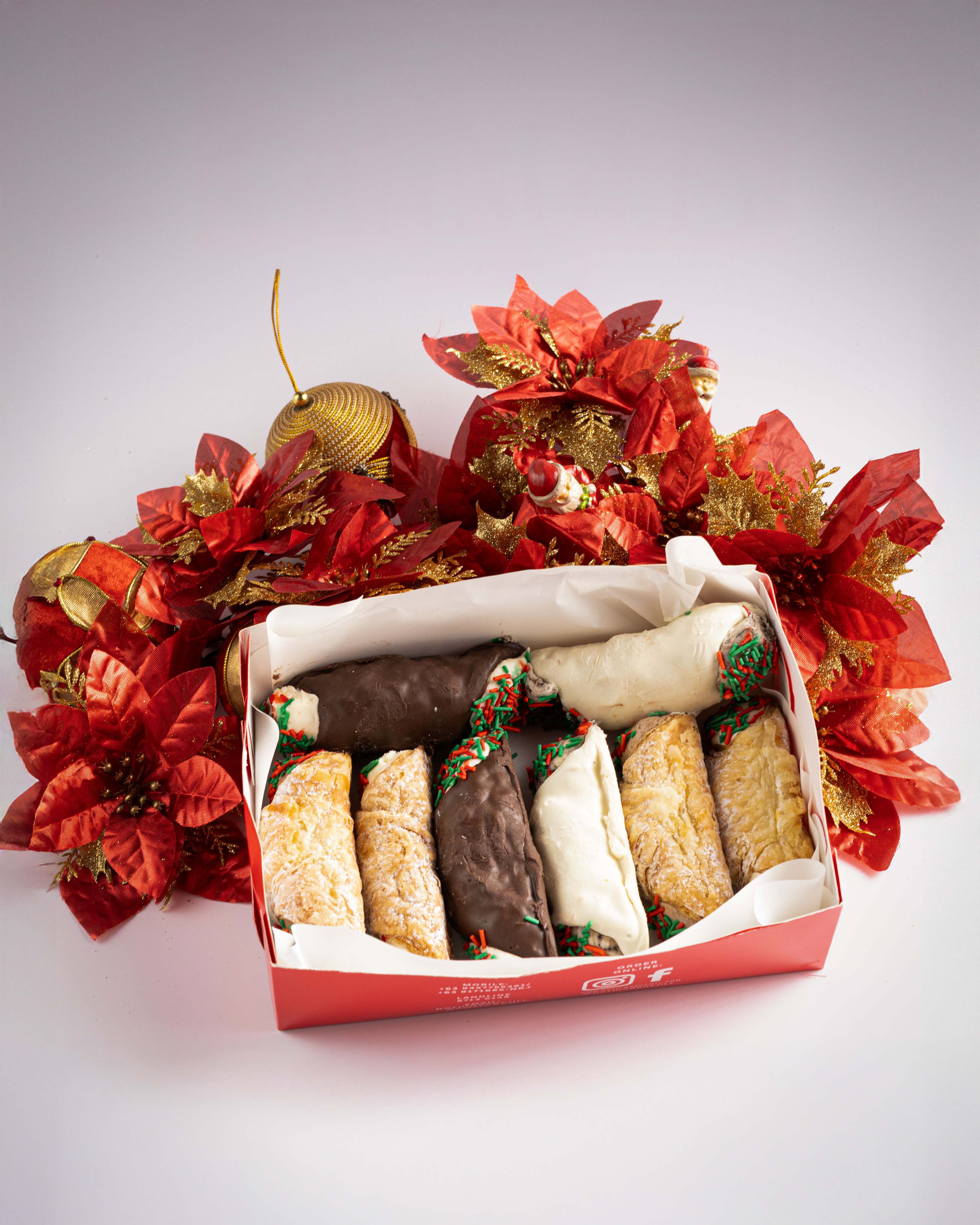 Holiday Cannolis Gift Box